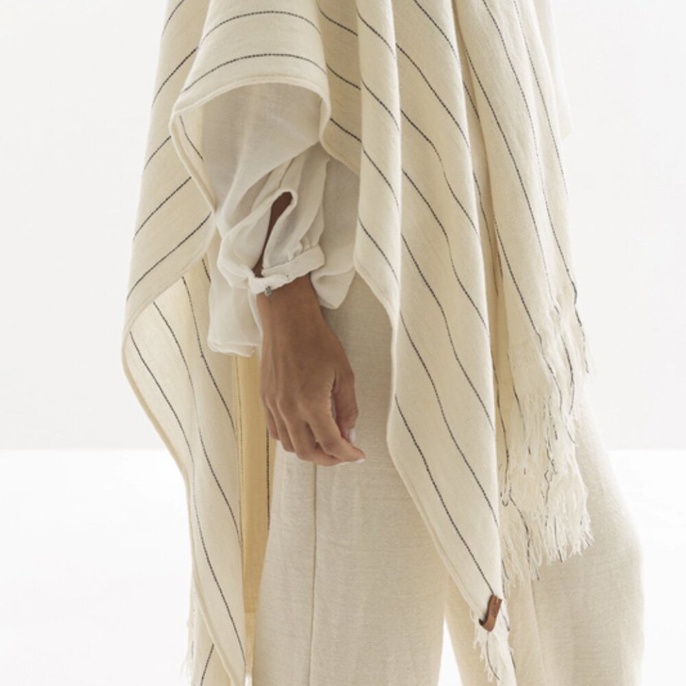 SHAWL BILTI (BLACK) (MERINO - BABY LLAMA - COTTON)